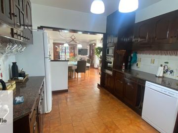 Casa 5 ambientes venta Moreno