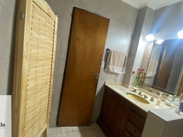 Casa 5 ambientes venta Moreno