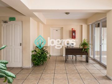Departamento en venta de 3 dormitorios con cochera en Microcentro