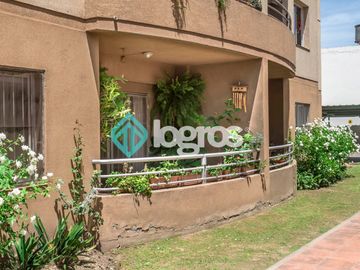 Departamento en venta de 3 dormitorios con cochera en Microcentro