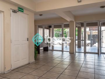 Departamento en venta de 3 dormitorios con cochera en Microcentro