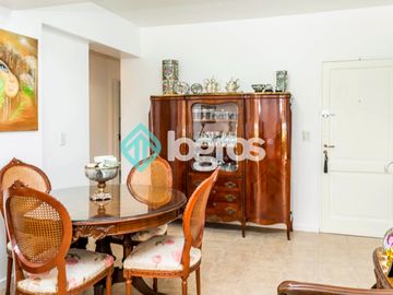 Departamento en venta de 3 dormitorios con cochera en Microcentro