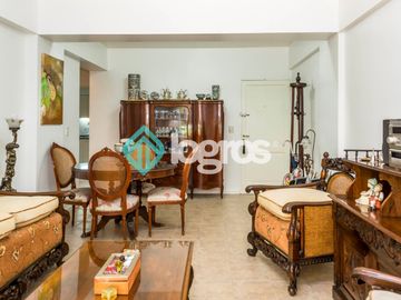 Departamento en venta de 3 dormitorios con cochera en Microcentro