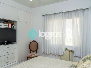 Departamento en venta de 3 dormitorios con cochera en Microcentro
