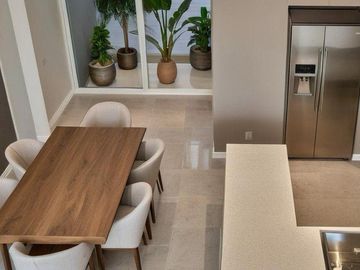 Venta Chalet en PH 4 ambientes con cochera, terraza y balcón. Zona Aldrey