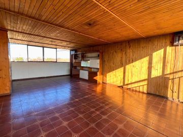 B° BOMBAL - CASA MULTIFUNCIONAL EN VENTA-4 Dormitorios-4 Baños - Ascensor- Piscina