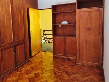 B° BOMBAL - CASA MULTIFUNCIONAL EN VENTA-4 Dormitorios-4 Baños - Ascensor- Piscina