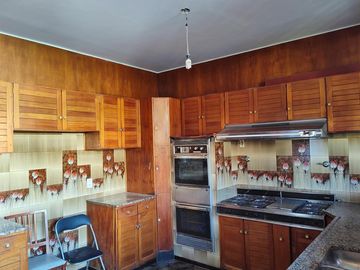 B° BOMBAL - CASA MULTIFUNCIONAL EN VENTA-4 Dormitorios-4 Baños - Ascensor- Piscina