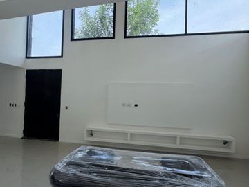 Casa en venta de 4 dormitorios c/ cochera en Santo Domingo