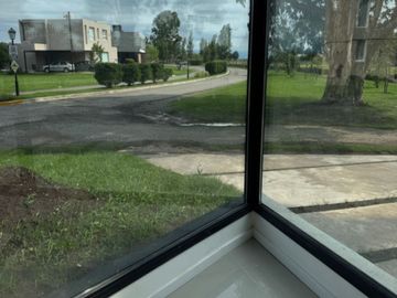 Casa en venta de 4 dormitorios c/ cochera en Santo Domingo
