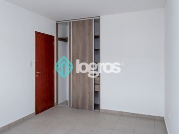 Dúplex en venta de 3 dormitorios en barrio Pereyra Rozas