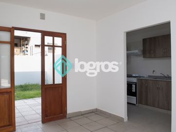 Dúplex en venta de 3 dormitorios en barrio Pereyra Rozas