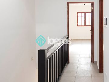 Dúplex en venta de 3 dormitorios en barrio Pereyra Rozas