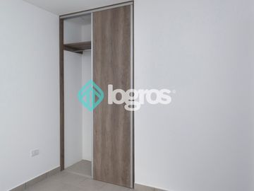 Dúplex en venta de 3 dormitorios en barrio Pereyra Rozas