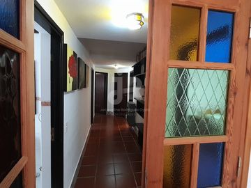 CODIGO 640 - CASA EN ALQUILER TEMPORARIO CON PILETA - GARAGE - PINAMAR