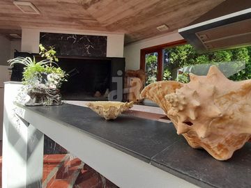 CODIGO 640 - CASA EN ALQUILER TEMPORARIO CON PILETA - GARAGE - PINAMAR