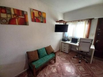 Venta. Apto Crédito !! PH de 3 Amb a la Calle. Zona Mundialista