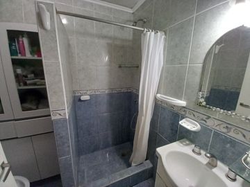 Venta. Apto Crédito !! PH de 3 Amb a la Calle. Zona Mundialista