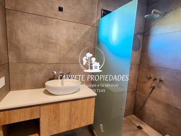 Casa en venta de 4 ambientes a Estrenar. Con fondo a Verde. Santa Sofia. Pilar