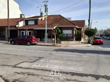 Venta Chalet Chauvin Mar del Plata 4 Ambientes c/ Garaje.
