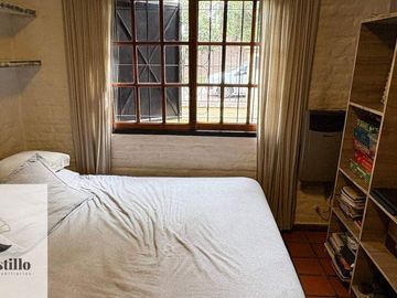 Casa 4 ambientes venta Villa udaondo