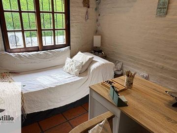 Casa 4 ambientes venta Villa udaondo