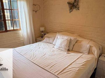Casa 4 ambientes venta Villa udaondo