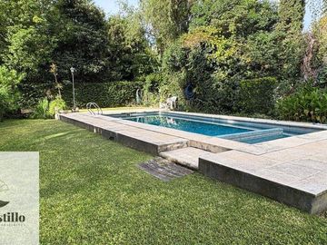 Casa 4 ambientes venta Villa udaondo