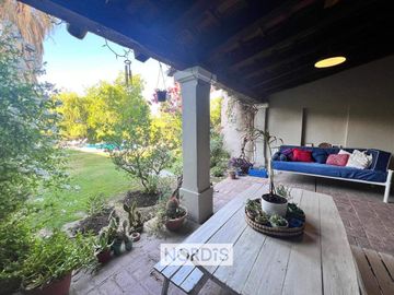 Hermoso Chalet Besares y Alzaga 4 dormitorios