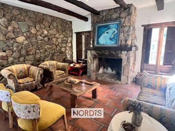 Hermoso Chalet Besares y Alzaga 4 dormitorios