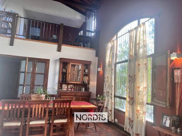 Hermoso Chalet Besares y Alzaga 4 dormitorios