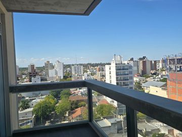 Departamento en venta de 2 dormitorios c/ cochera en Centro Norte