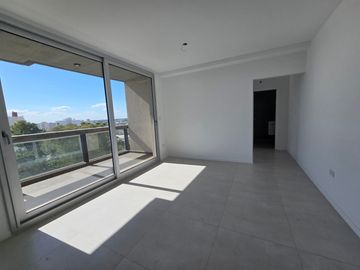 Departamento en venta de 2 dormitorios c/ cochera en Centro Norte