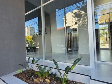 Departamento en venta de 2 dormitorios c/ cochera en Centro Norte
