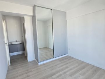 Departamento en venta de 2 dormitorios c/ cochera en Centro Norte