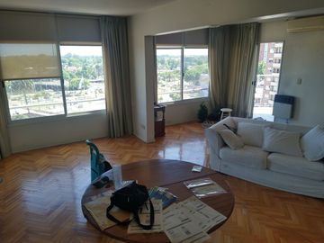 Departamento en alquiler de 3 dormitorios c/ cochera en Torres de Tigre