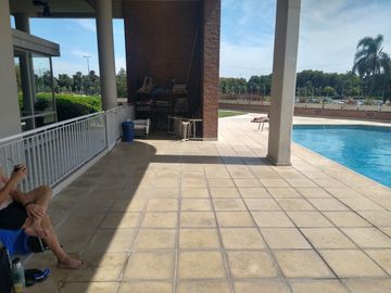 Departamento en alquiler de 3 dormitorios c/ cochera en Torres de Tigre