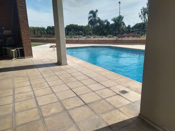 Departamento en alquiler de 3 dormitorios c/ cochera en Torres de Tigre