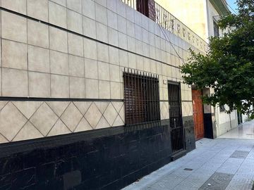 Casa en venta de 3 dormitorios c/ cochera en Nueva Pompeya