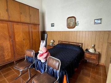 Casa en venta de 3 dormitorios c/ cochera en Nueva Pompeya