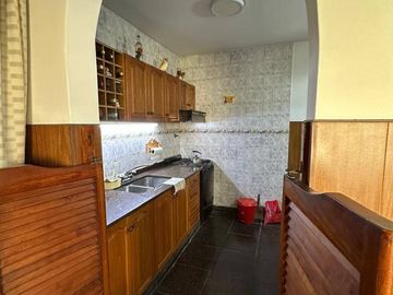 Casa en venta de 3 dormitorios c/ cochera en Nueva Pompeya