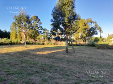 Casa 3 dormitorios con parque, Loteo San Juan Primero, Colón.