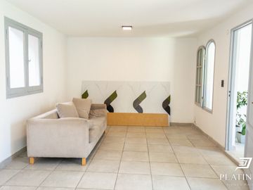 Casa en venta de 2 dormitorios c/ cochera en Otros Barrios