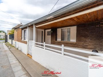 Departamento en venta de 2 dormitorios c/ cochera en San Cayetano