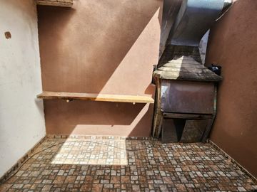 VENTA. PH 4 ambientes c/patio y parrilla. Muy bueno. Guamini al 2800. MATADEROS