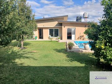 Casa quinta en venta de 2700m2 ubicado en 9 de Julio
