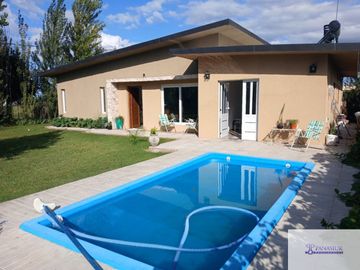 Casa quinta en venta de 2700m2 ubicado en 9 de Julio