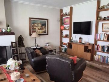 Casa en venta de 3 dormitorios c/ cochera en Tandil