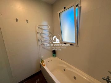 Casa en venta de 3 dormitorios con Pileta. APTO CRÉDITO. El Recodo.
