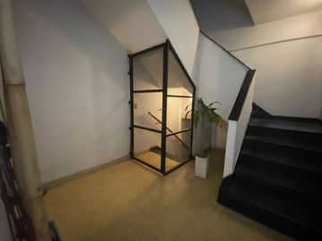 PH en Boedo, 1er piso por escaleras. SIN EXPENSAS. CON PATIO Y TERRAZA